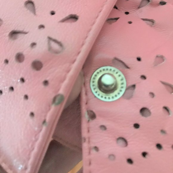 Genuine leather feminine perforated cut-out jacket - Picture 6 of 7